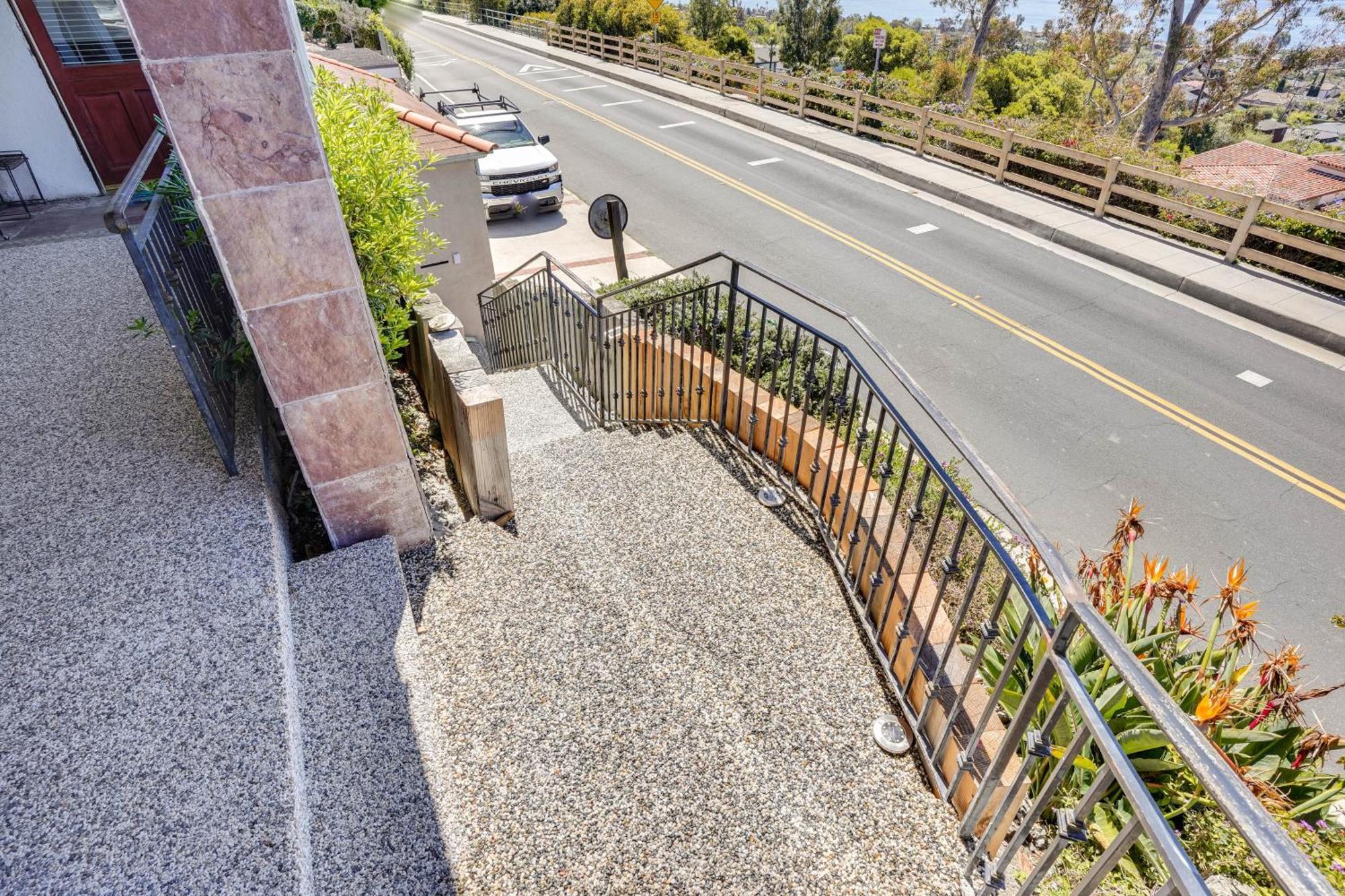 Laguna Beach Getaway With Patio And Clear Ocean Views! Exterior photo